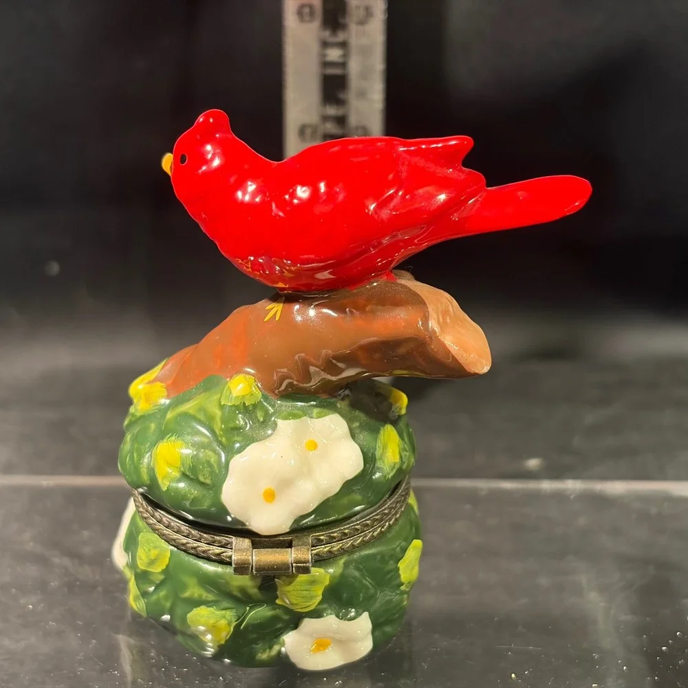 Vintage Ceramic Red Cardinal Bird Hinged Trinket Box Floral Base 3 Inch